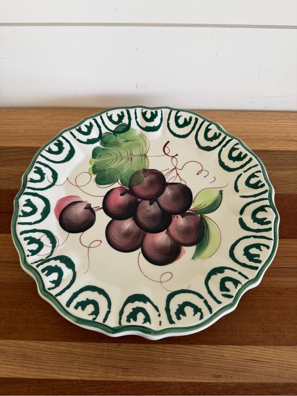 Italian Hand Painted Decorative Ceramic Plate 9 inch Wall Hanging